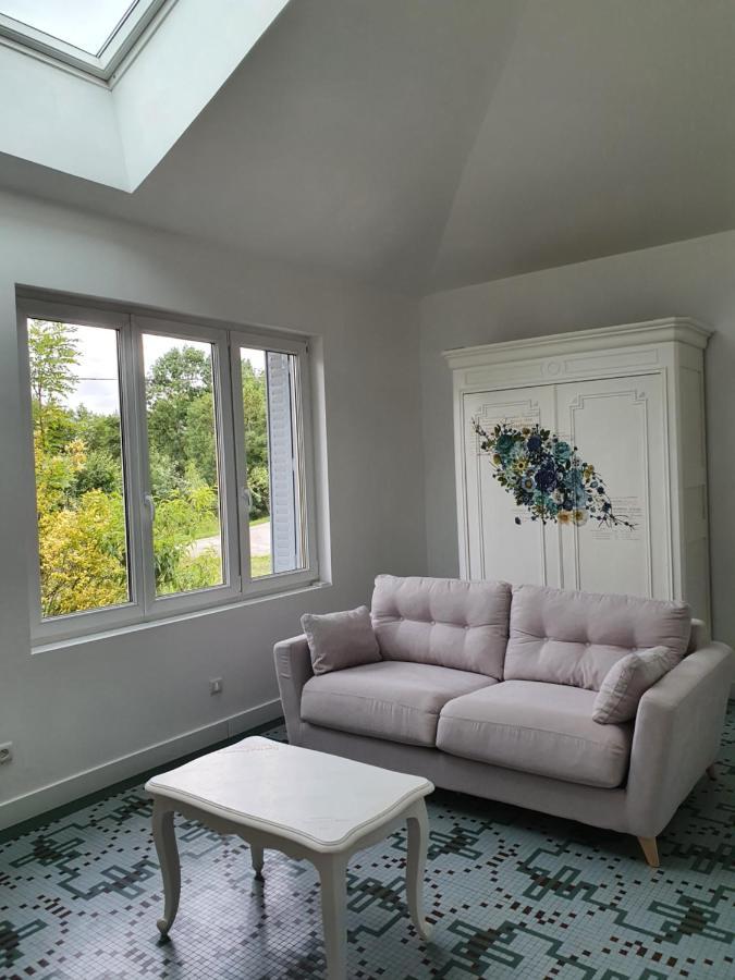 Gite De La Maison Du L.A.C Simard Ngoại thất bức ảnh