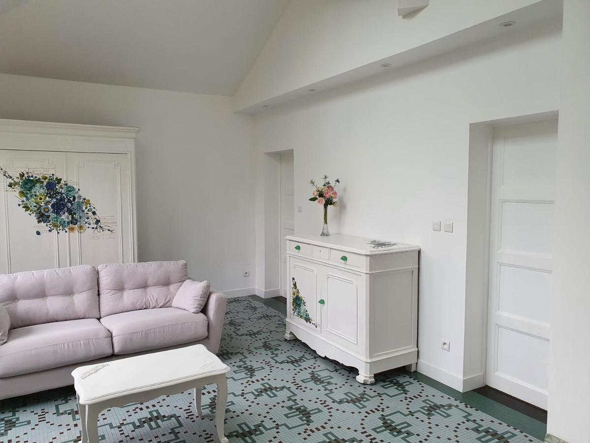 Gite De La Maison Du L.A.C Simard Ngoại thất bức ảnh